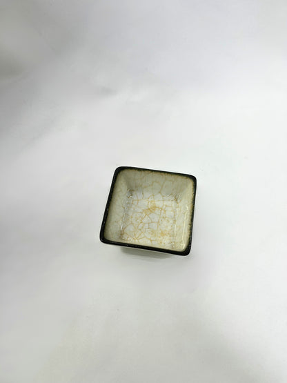 SQUARE BOWL